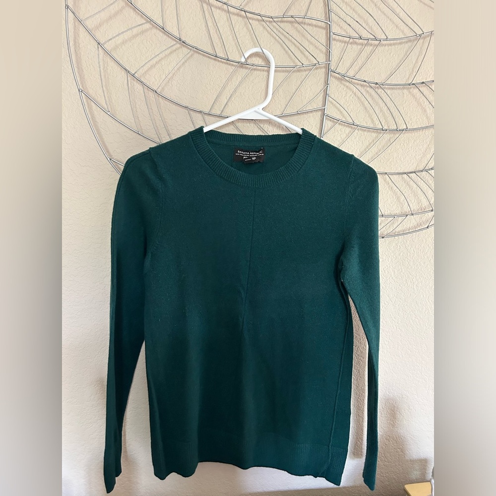Green wool-blend sweater